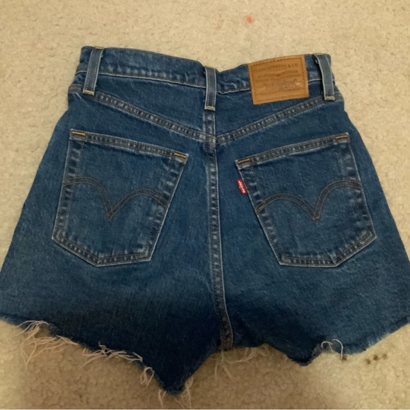 dark wash high rise multi button levi cutoffs - Picture 3 of 4